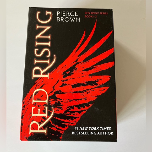 Pierce Brown Red Rising Trilogy Paperback Set - Picture 3 of 9